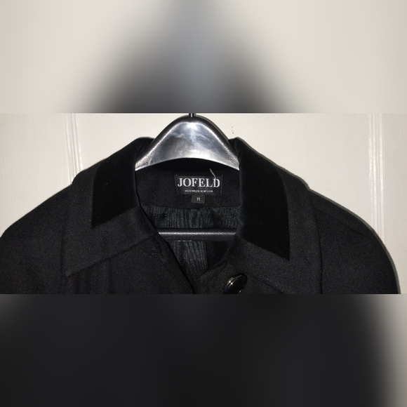 Jofeld velvet cuffed trench coat - Picture 3 of 7